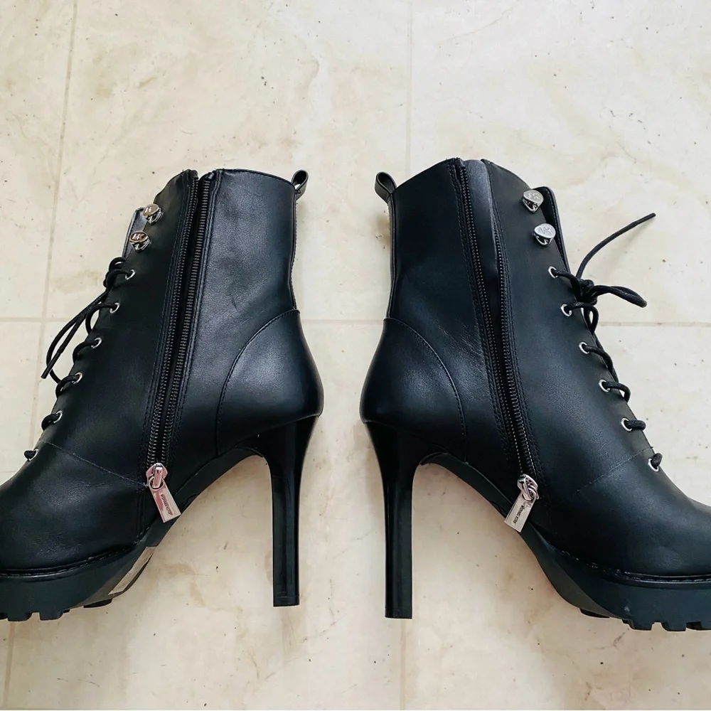 $295 NWOT Michael Kors Black Leather Kyle Lace-up Pointed Toe Edgy Ankle Boots 7